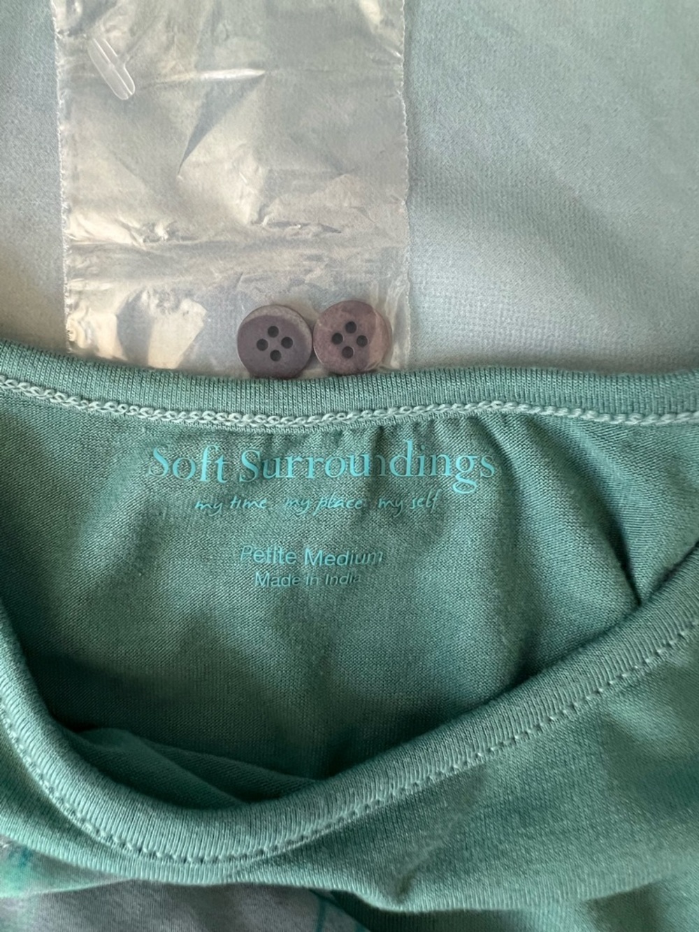 Soft Surroundings Women’s NWT Aqua Teal Floral Watercolor Button-Front Blouse PM - Picture 9 of 9